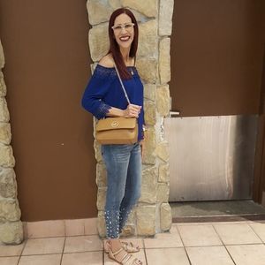 Meet your Posher, Zulairam